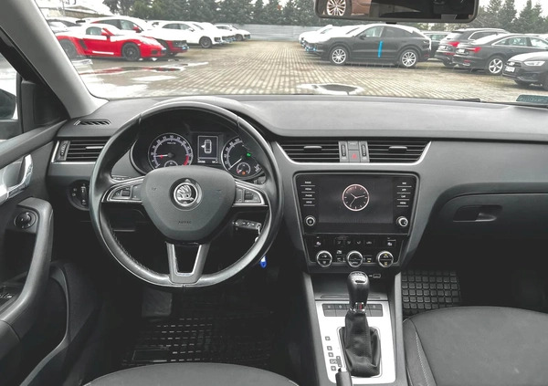 Skoda Octavia cena 50900 przebieg: 205386, rok produkcji 2018 z Dynów małe 781